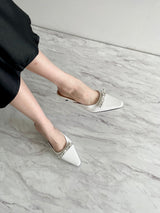 Daphne Heels | White
