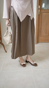 Isla Heels | Brown