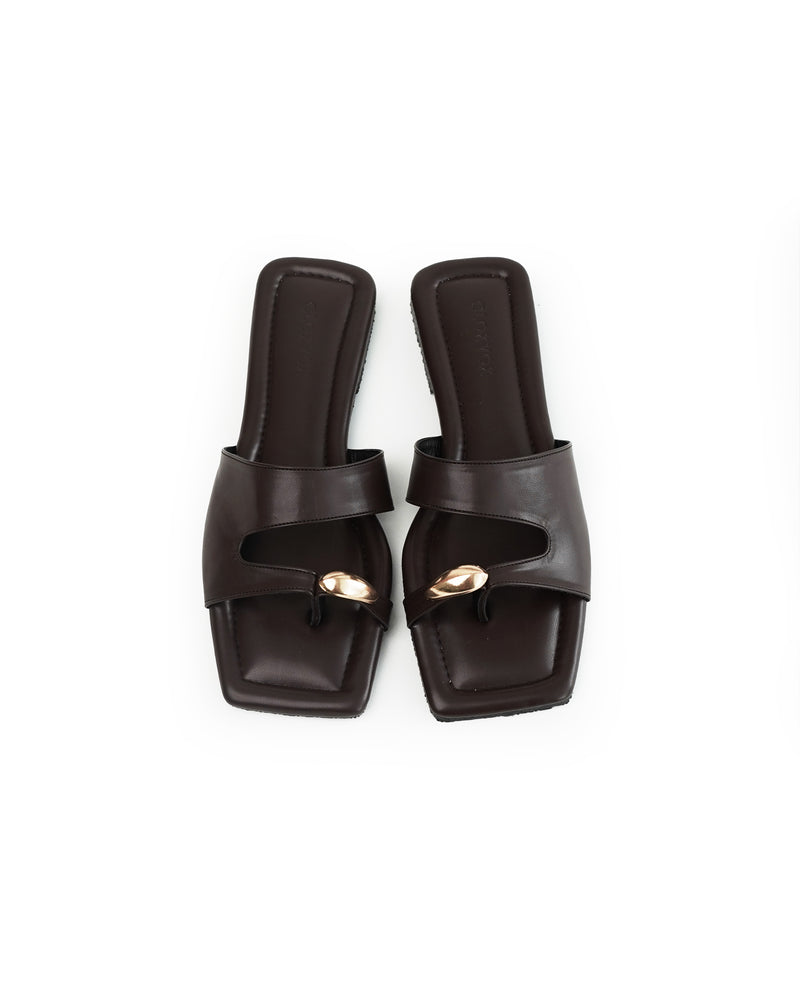 Rae Slipper | Brown