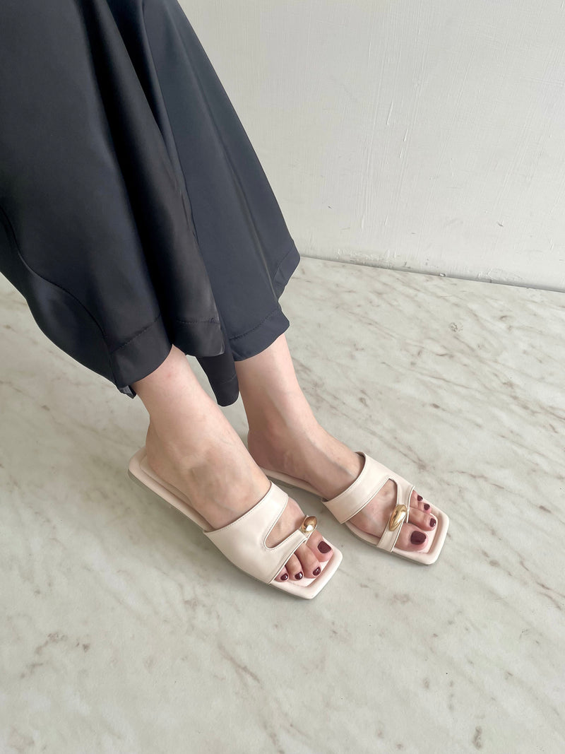 Rae Slipper | Ivory
