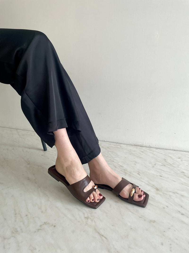 Rae Slipper | Brown