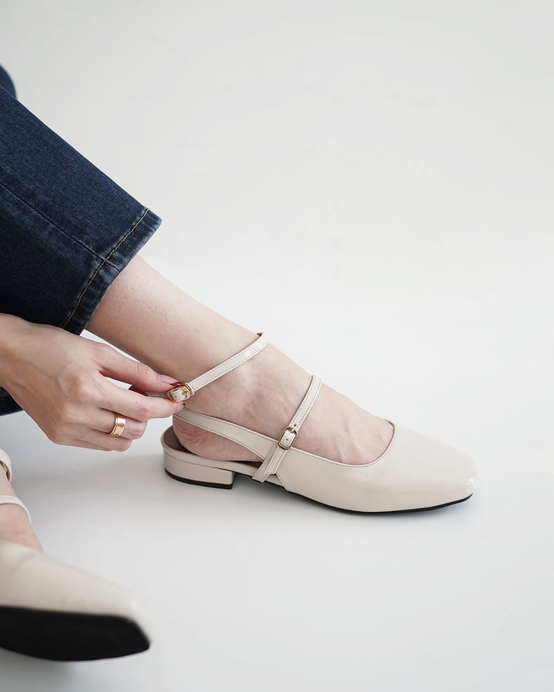 Berlynn Calma Flats