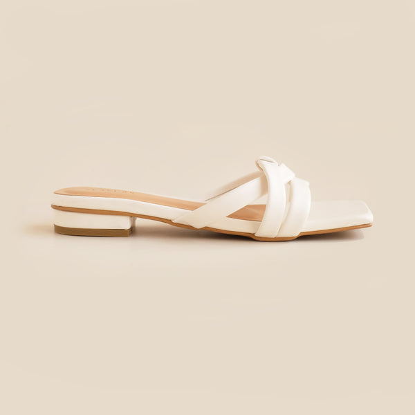 Hera Slippers | White