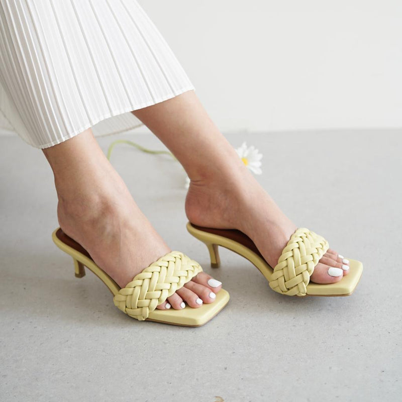 Mido Heels | Yellow