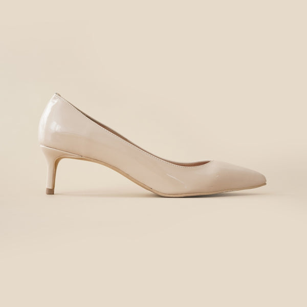 Nude hotsell court heels