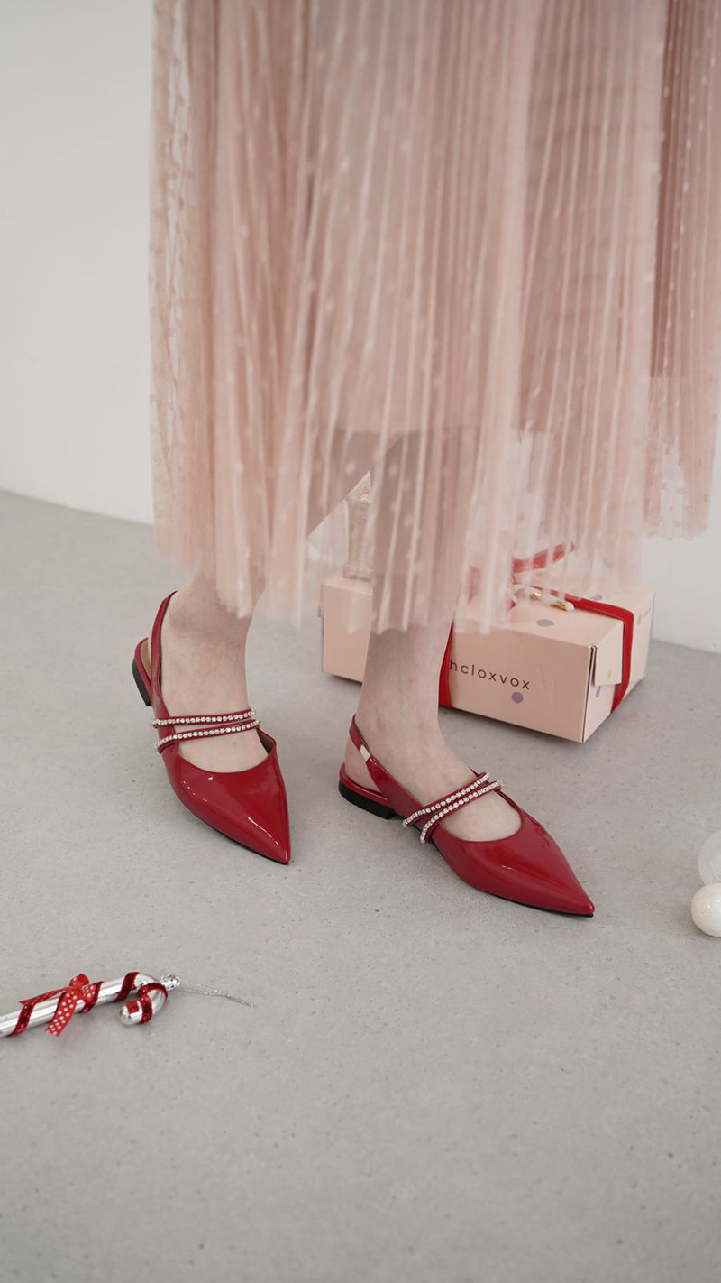 Neva Flats | Red